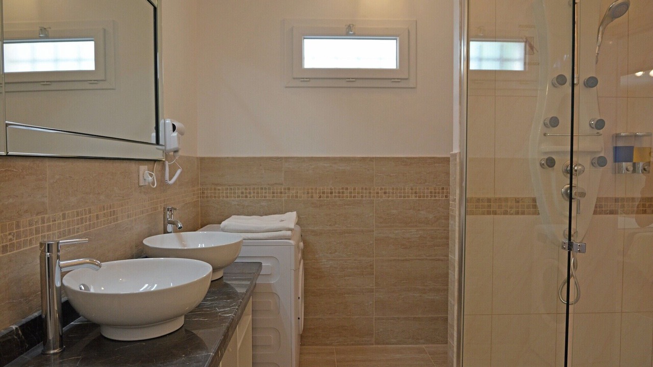 Photo of Bathroom in Saint-Cezaire-sur-Siagne