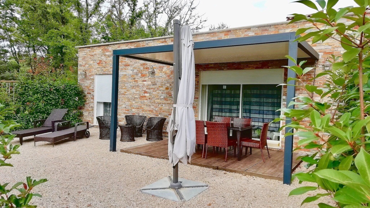 Photo of Patio Balcony in Saint-Cezaire-sur-Siagne