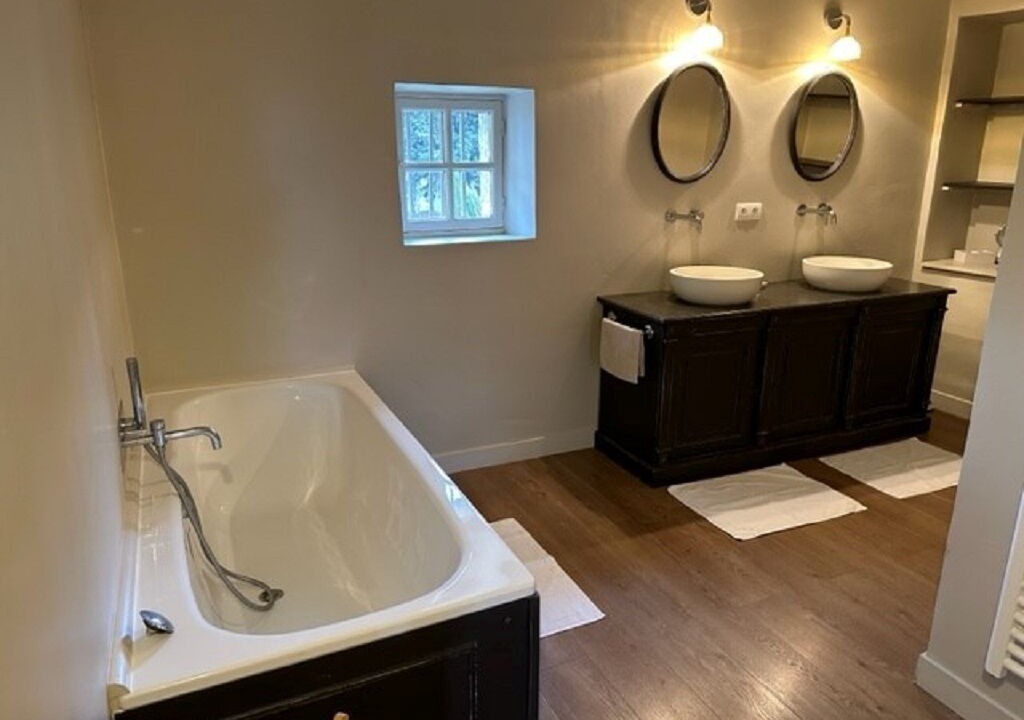 Photo of Bathroom in Cavaillon
