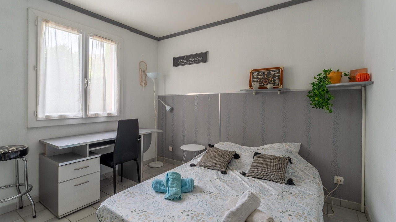 Photo of Bedroom in Cavaillon