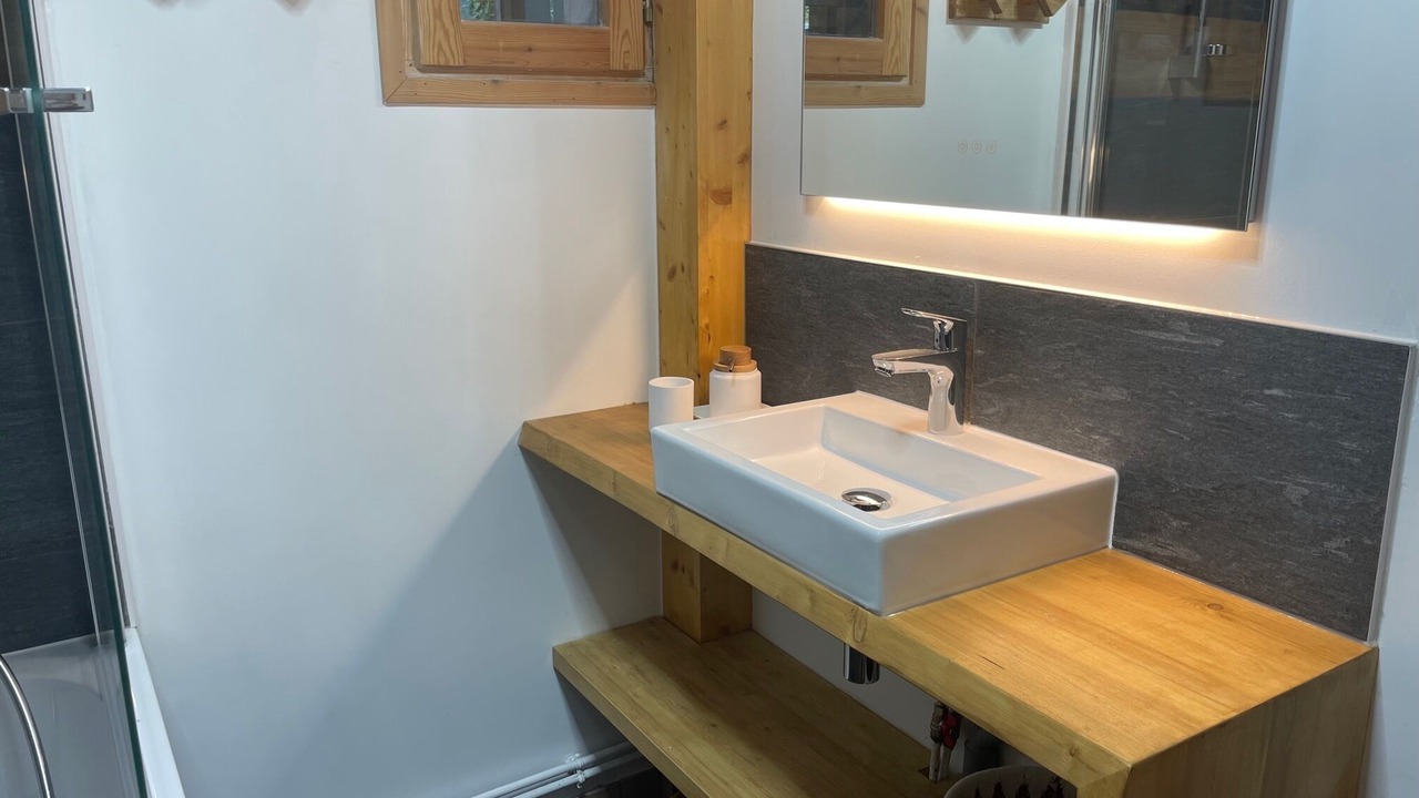 Photo of Bathroom in Forville