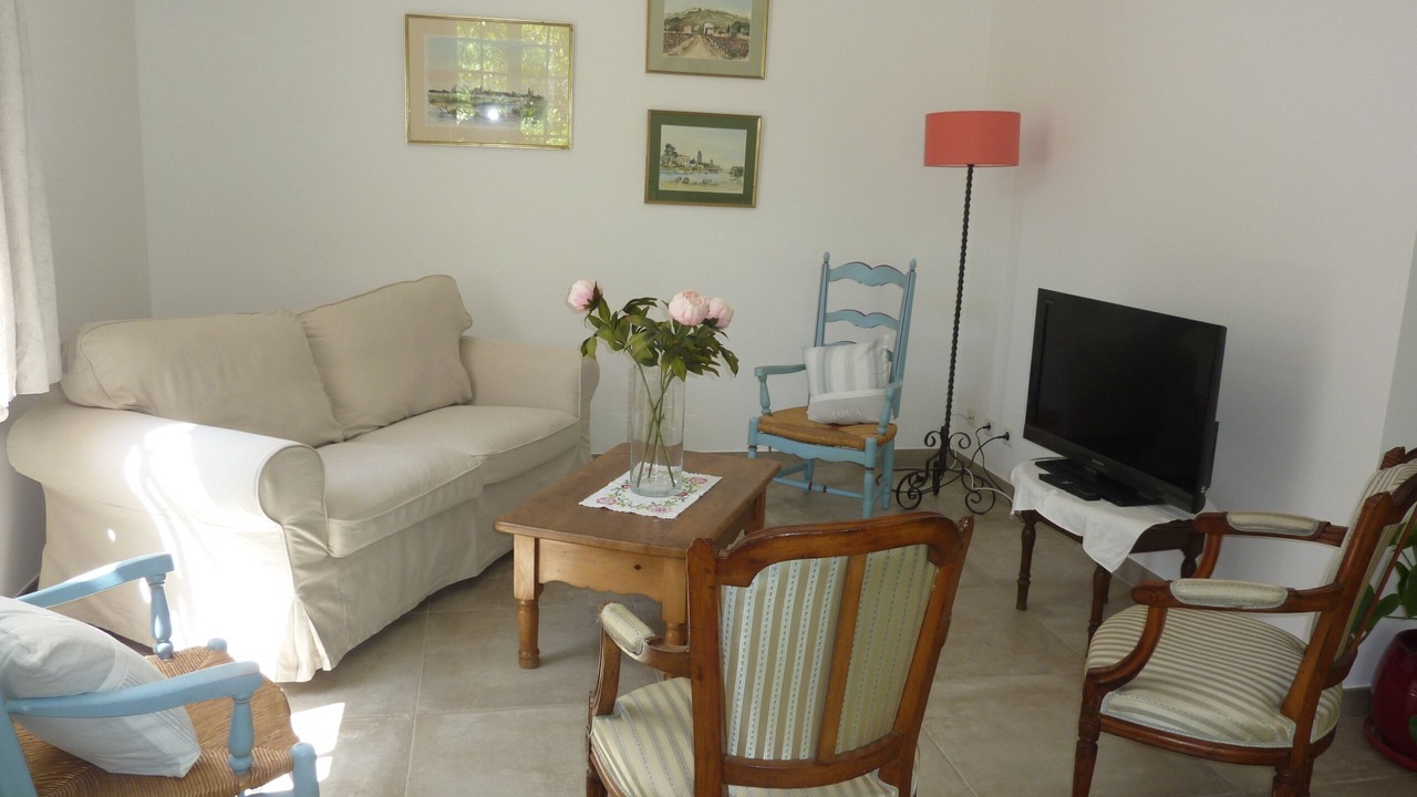 Photo of Livingroom in Eoures