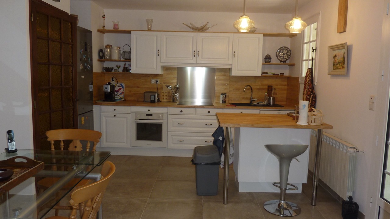 Photo of Kitchen in Eoures