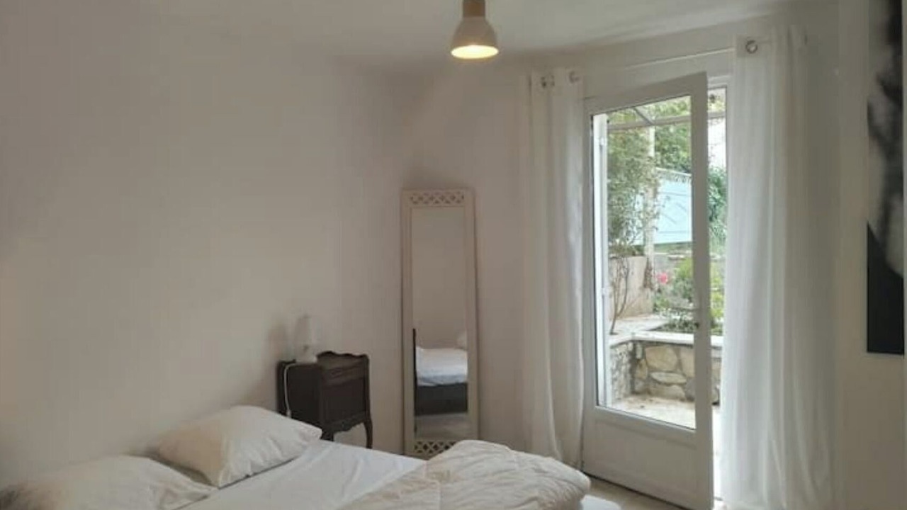 Photo of Bedroom in Le Chaffaut-Saint-Jurson