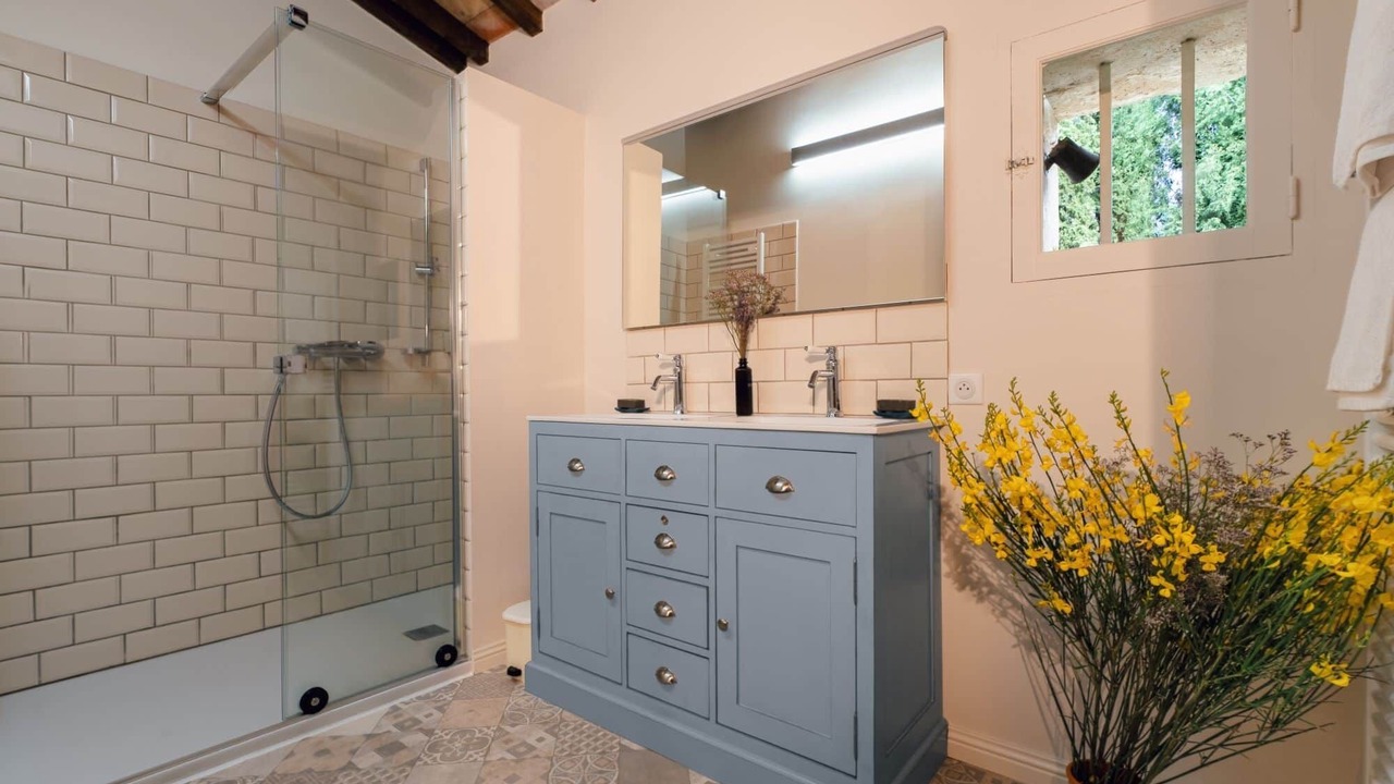Photo of Bathroom in Bonnieux