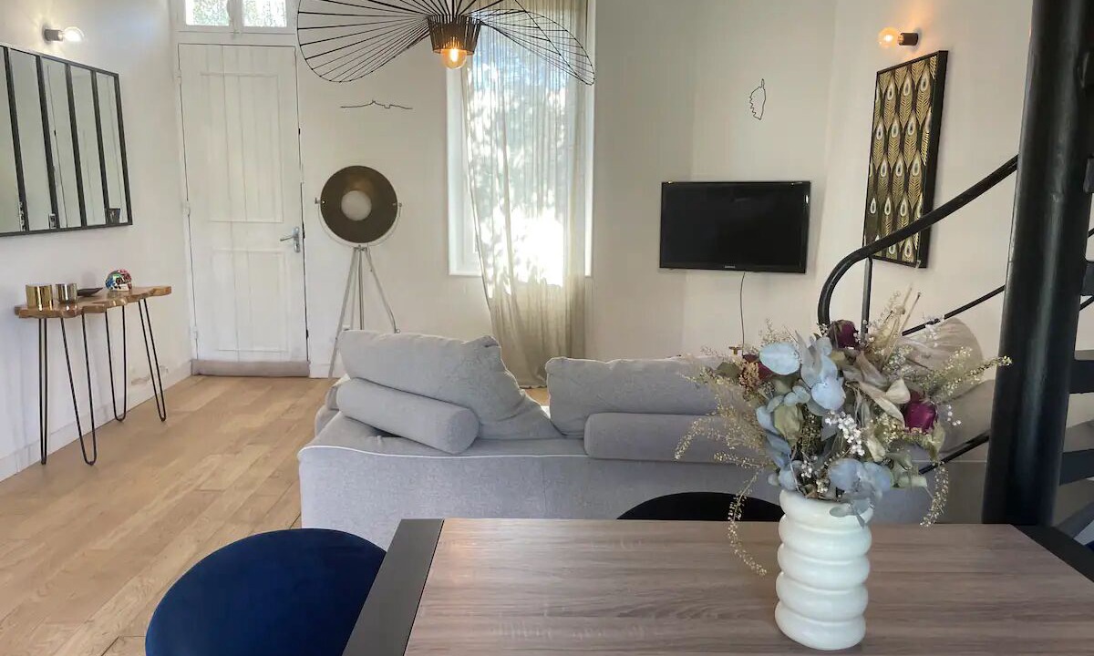 Photo of Livingroom in Les Baumettes