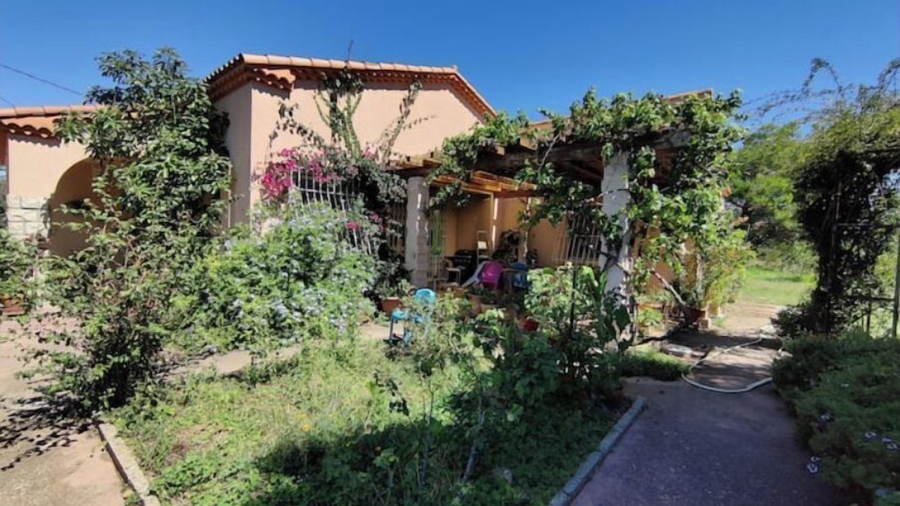 Photo of Outdoor in Arles