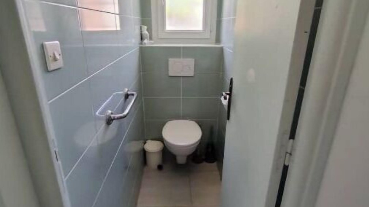 Photo of Bathroom in Arles