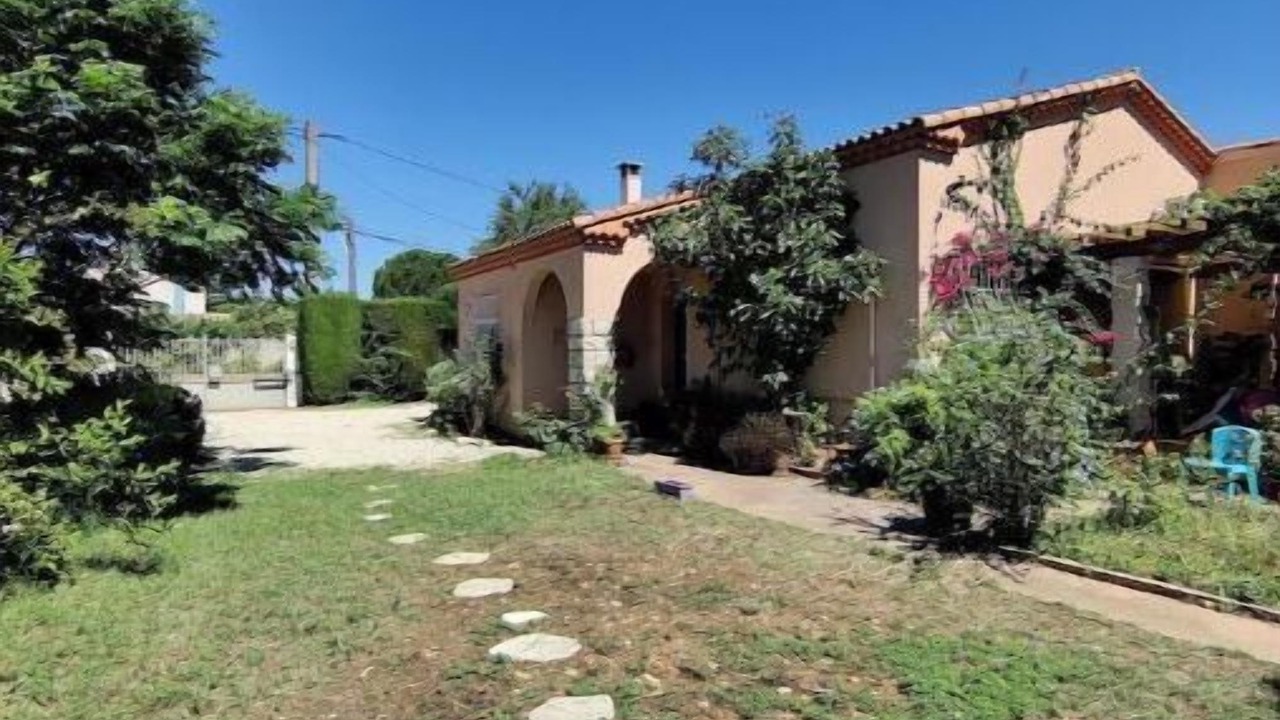 Photo of Outdoor in Arles
