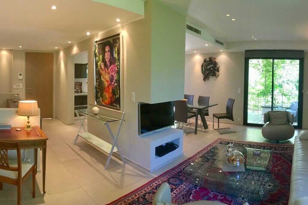 Photo of Others in Mougins