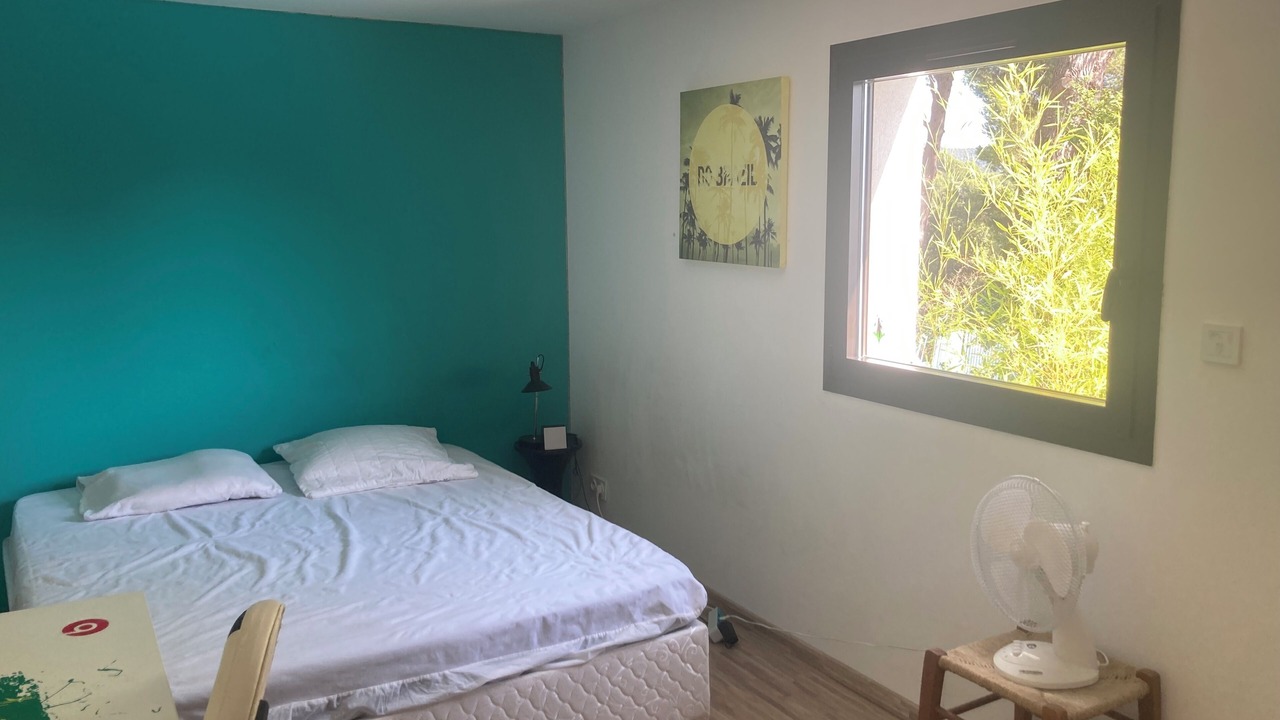 Photo of Bedroom in Gemenos
