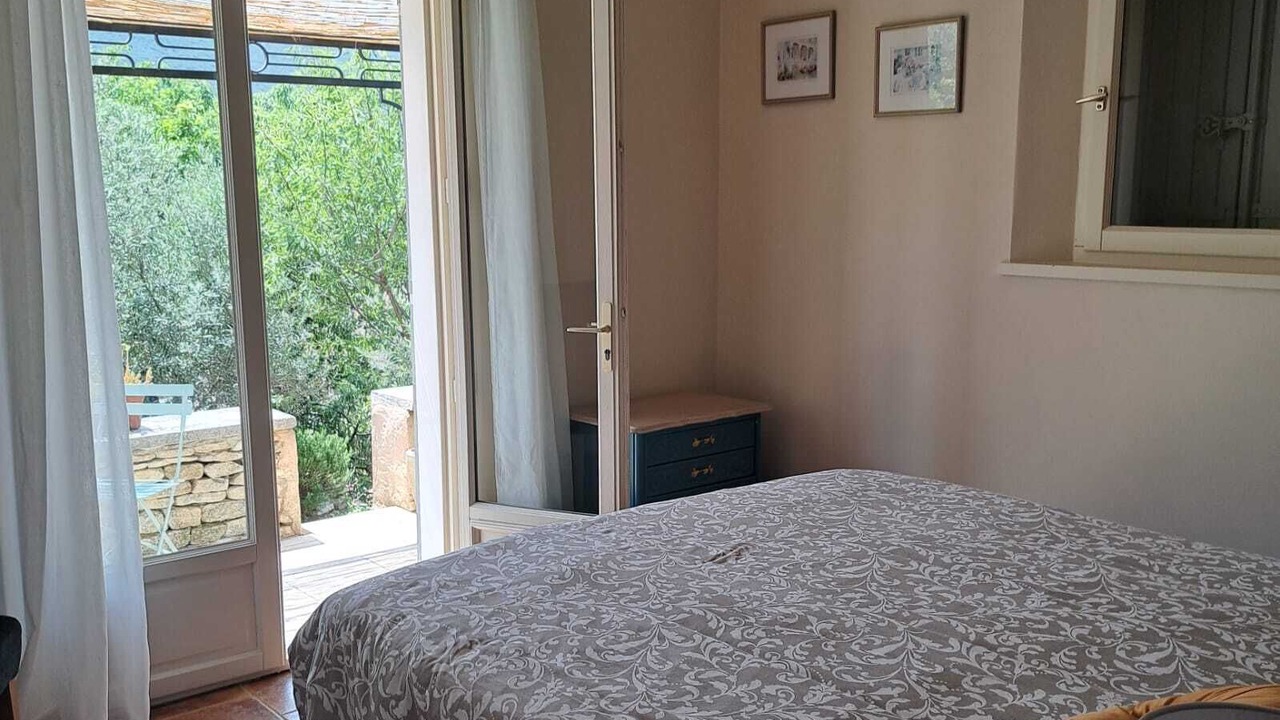 Photo of Bedroom in Bonnieux