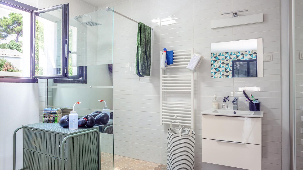 Photo of Bathroom in Gemenos