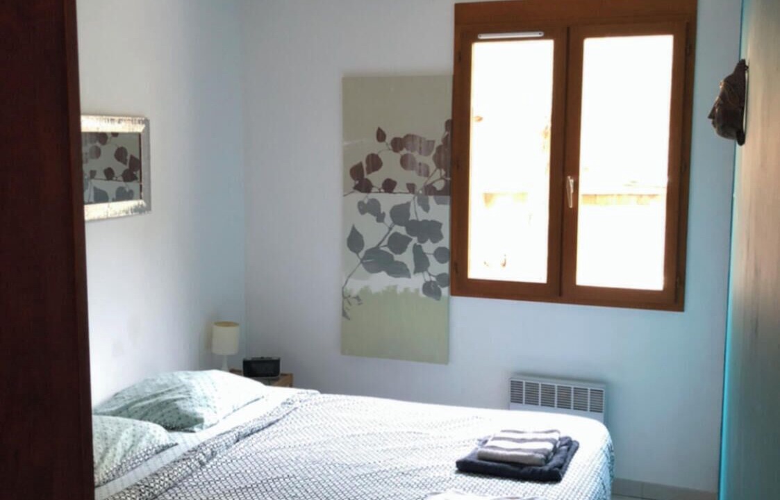 Photo of Bedroom in Cuges-les-Pins