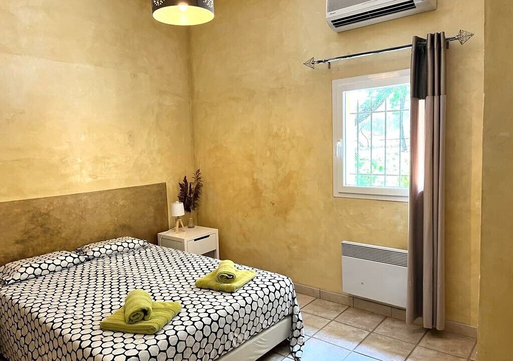 Photo of Bedroom in Arpaillargues-et-Aureillac