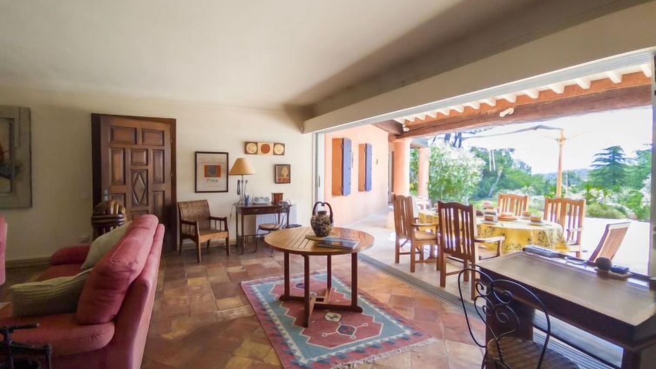Photo of Livingroom in Roussillon
