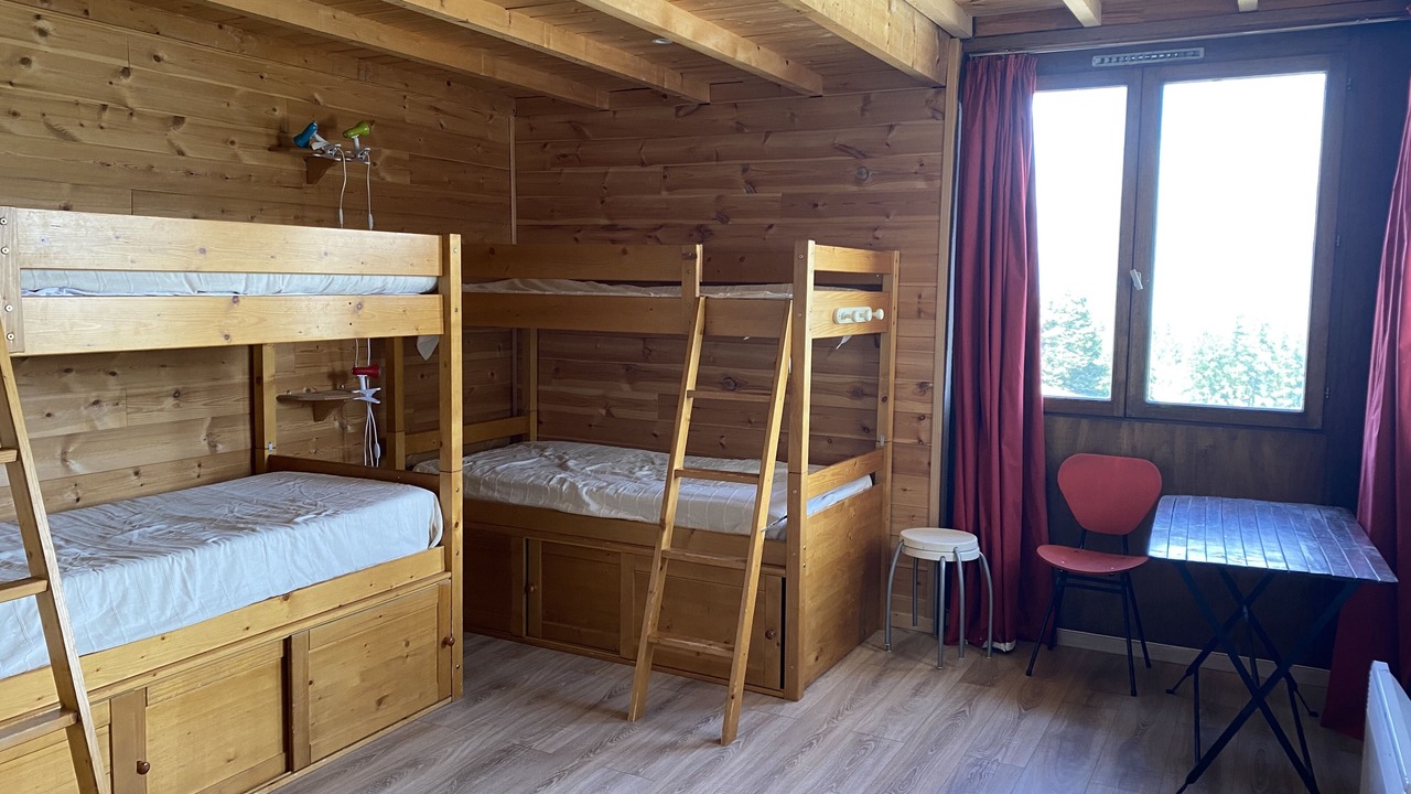 Photo of Bedroom in Enchastrayes