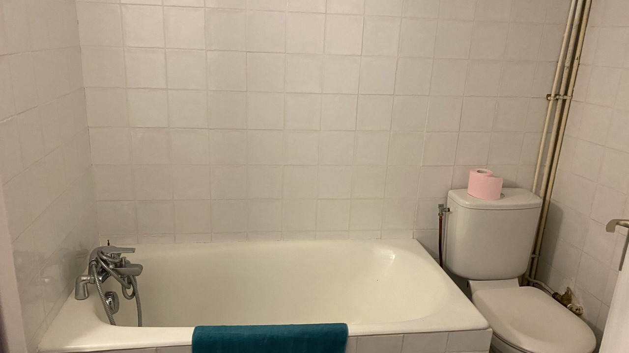 Photo of Bathroom in Enchastrayes