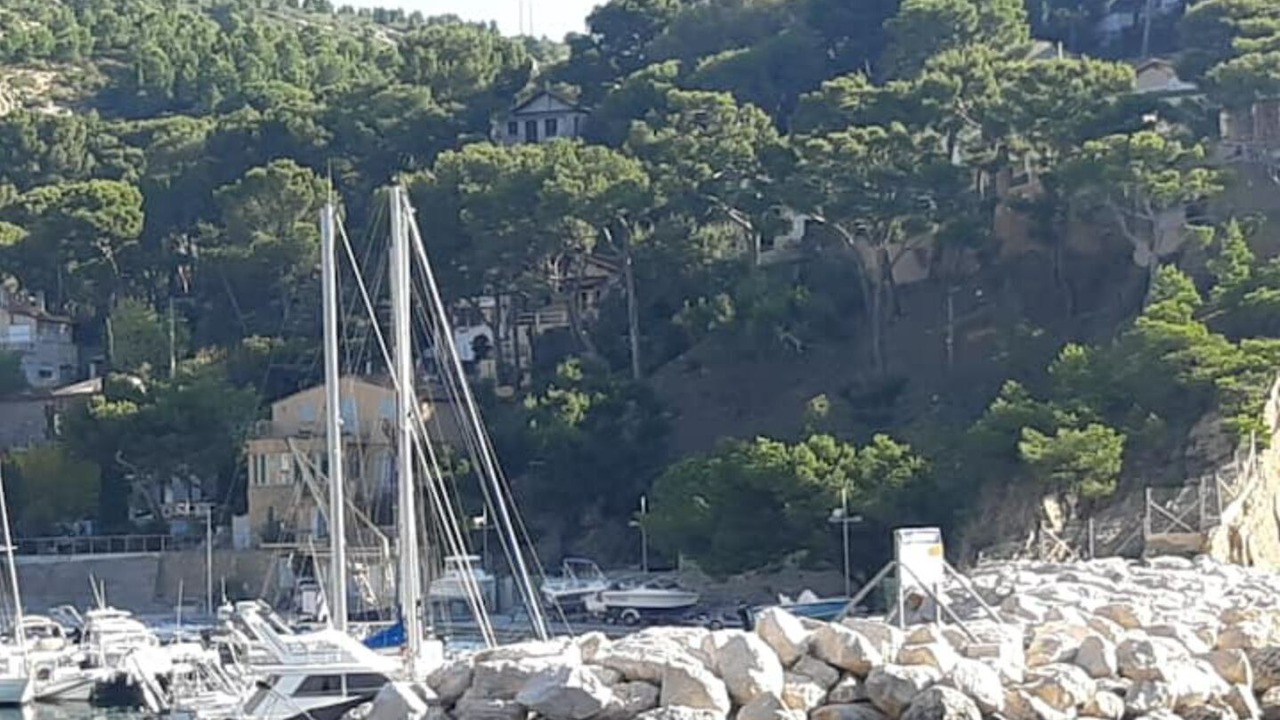 Photo of Others in Ensues-la-Redonne