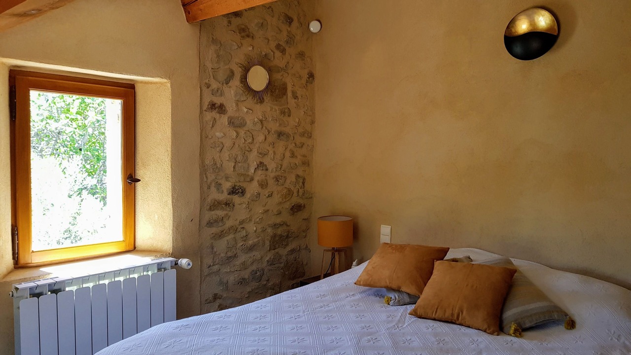 Photo of Bedroom in Ongles