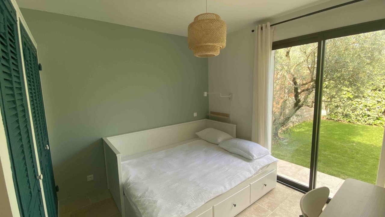 Photo of Bedroom in Gemenos