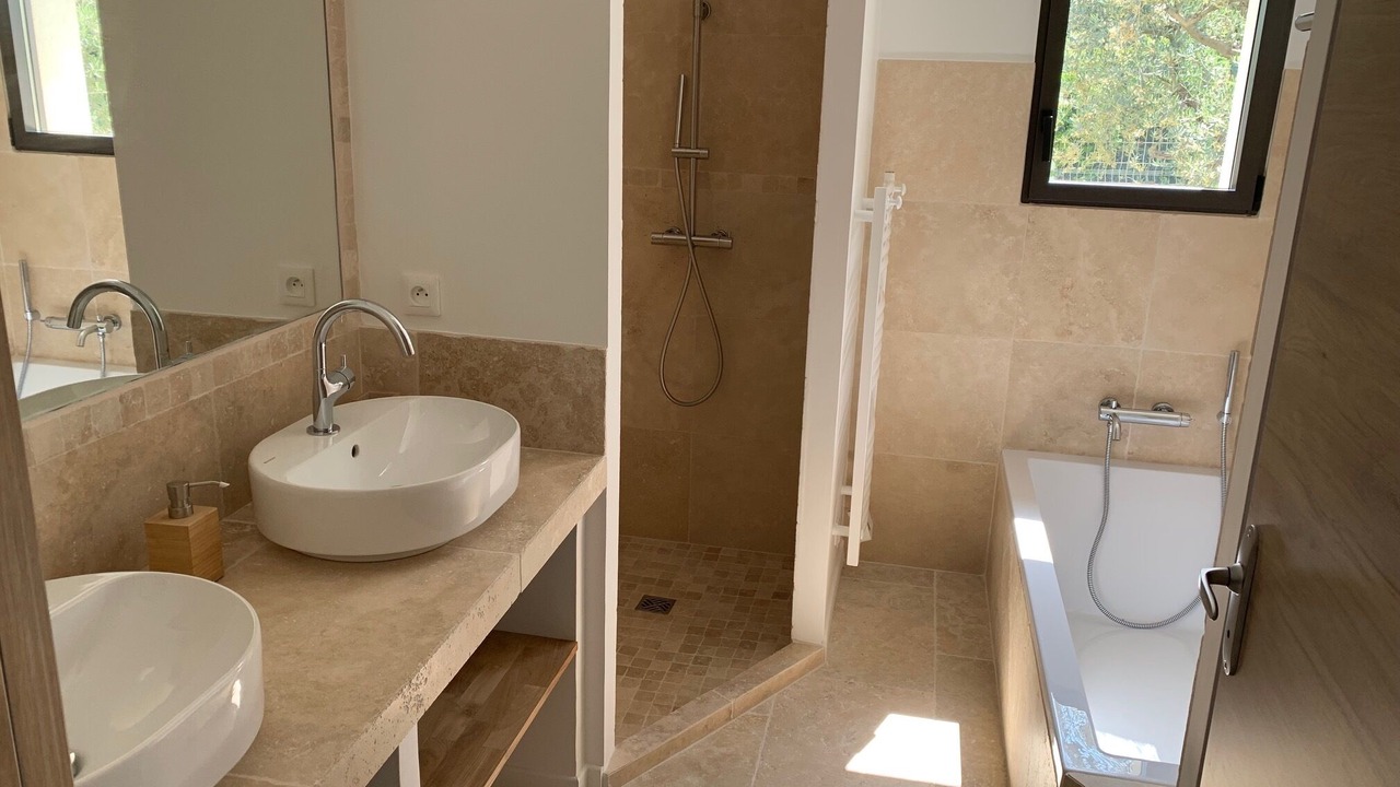 Photo of Bathroom in Gemenos