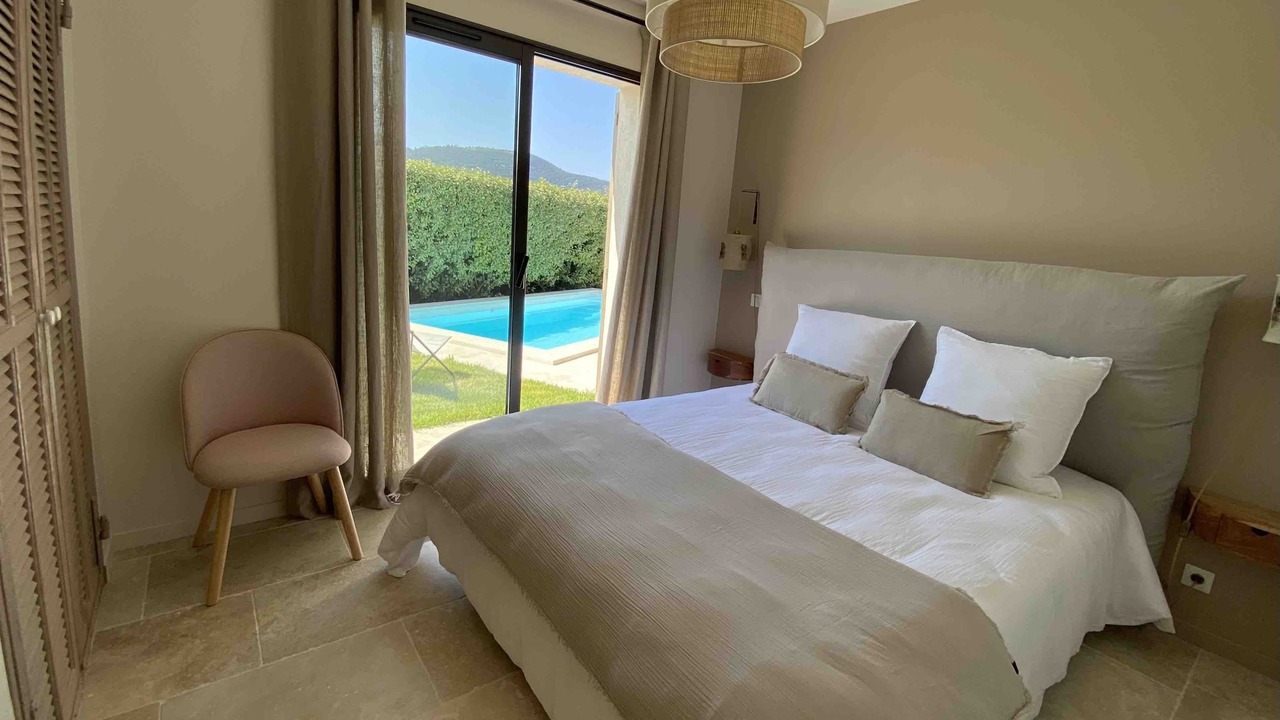 Photo of Bedroom in Gemenos