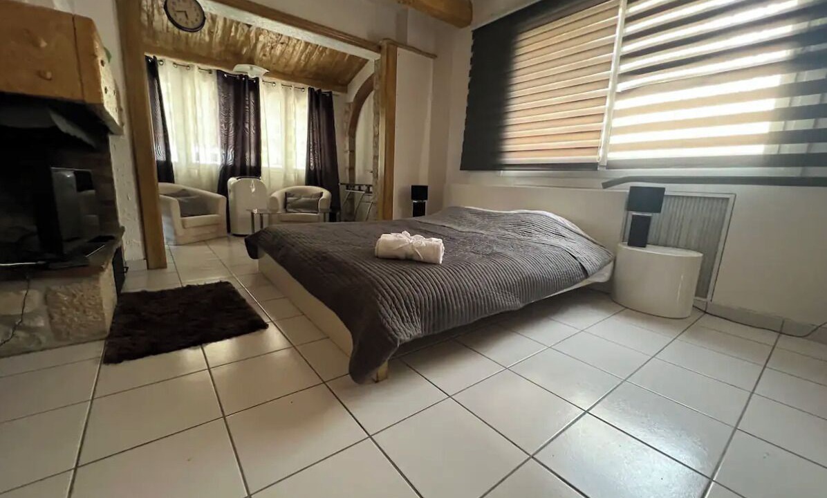 Photo of Bedroom in Biot