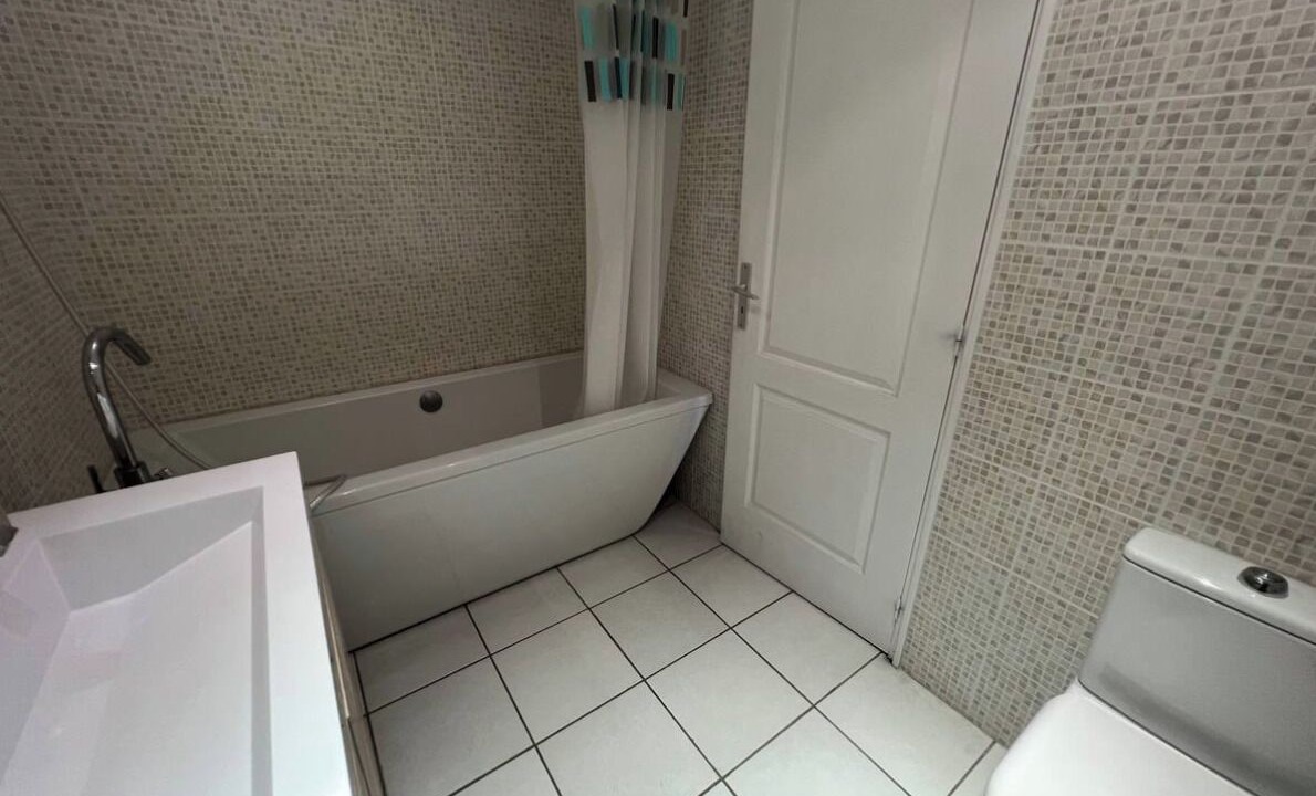 Photo of Bathroom in Biot