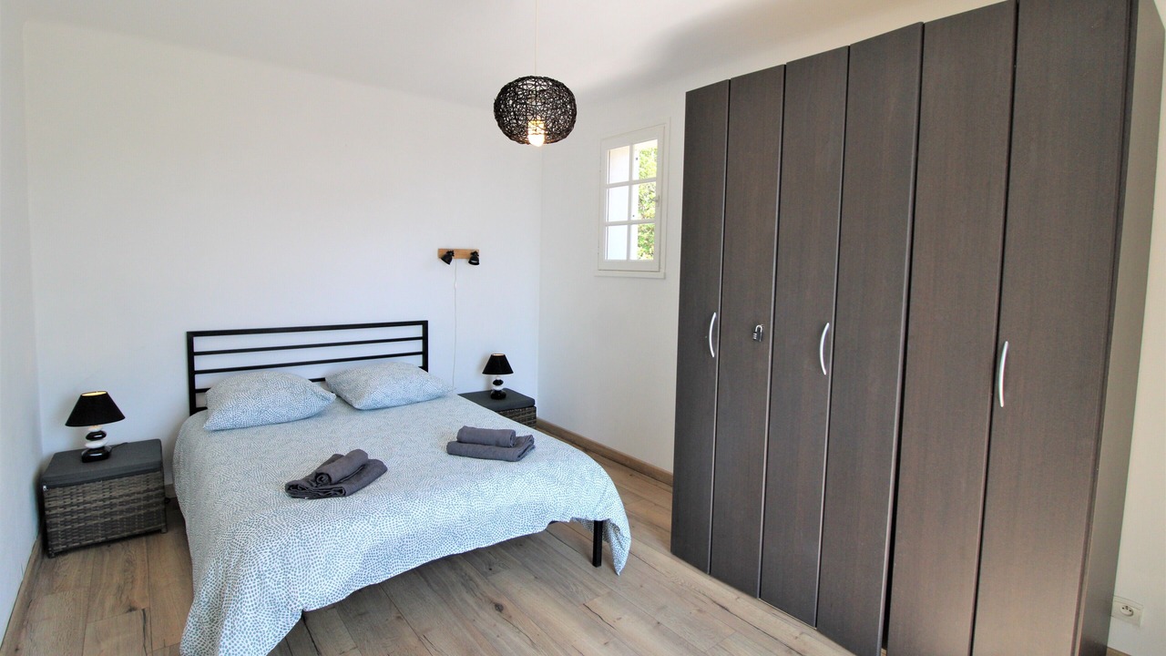 Photo of Bedroom in Hyeres