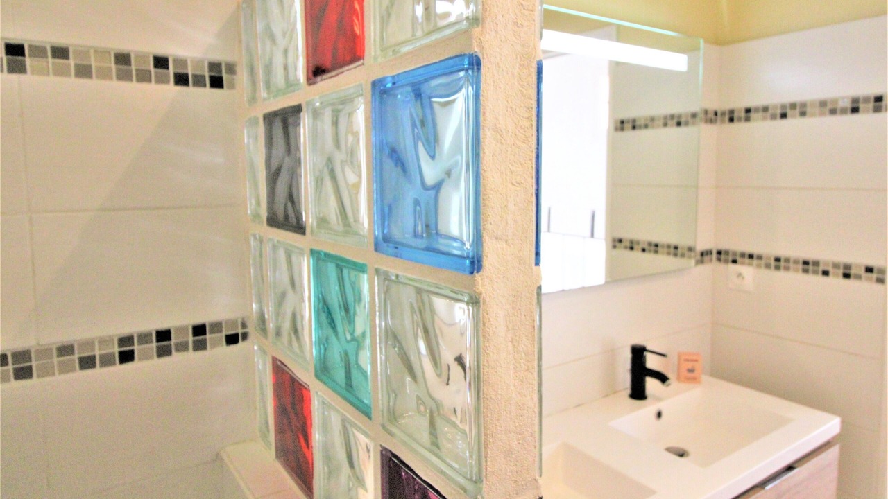 Photo of Bathroom in Hyeres
