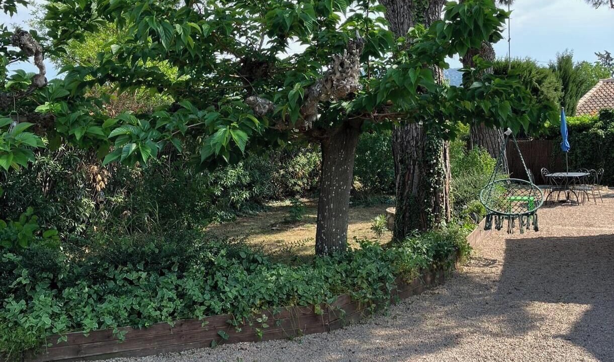 Photo of Outdoor in Robion
