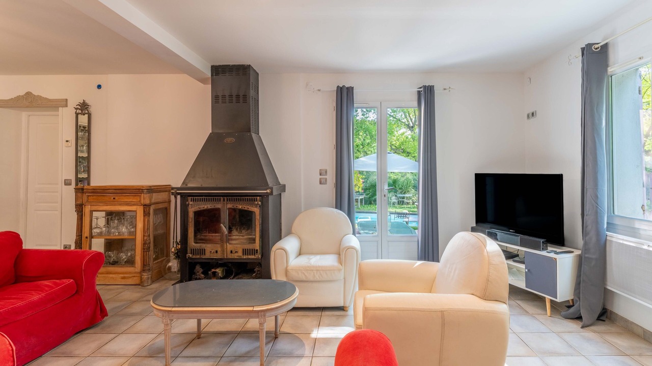Photo of Livingroom in Apt