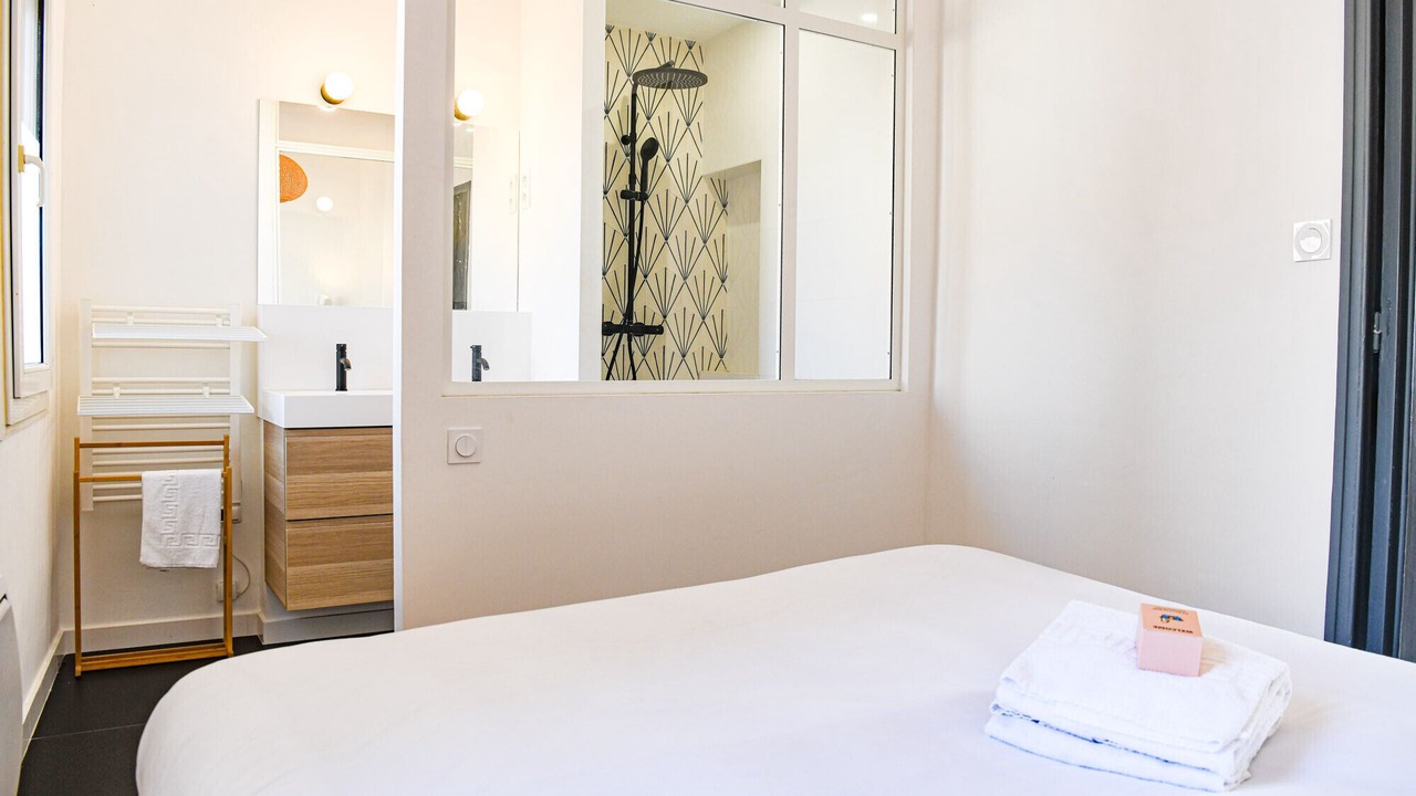 Photo of Bedroom in Le Camas