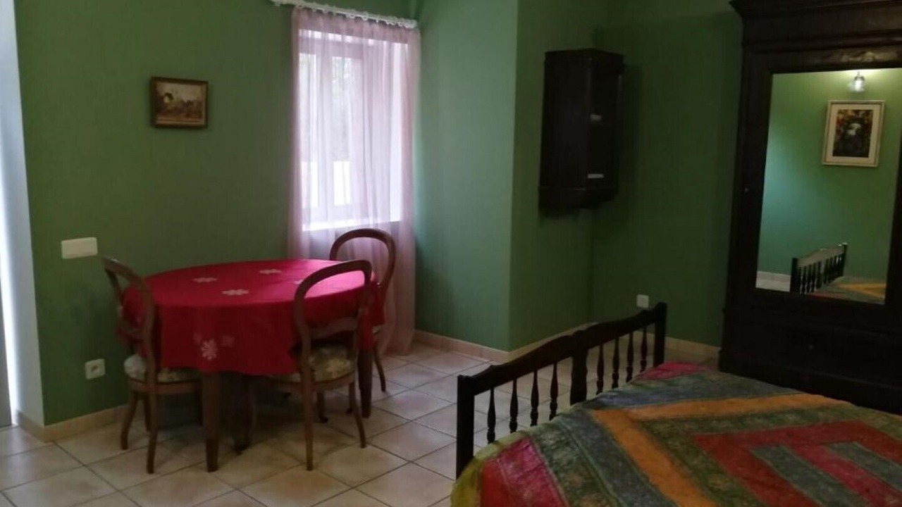 Photo of Bedroom in Cadenet