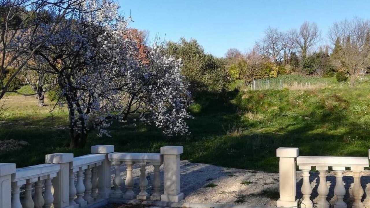 Photo of Outdoor in Cadenet