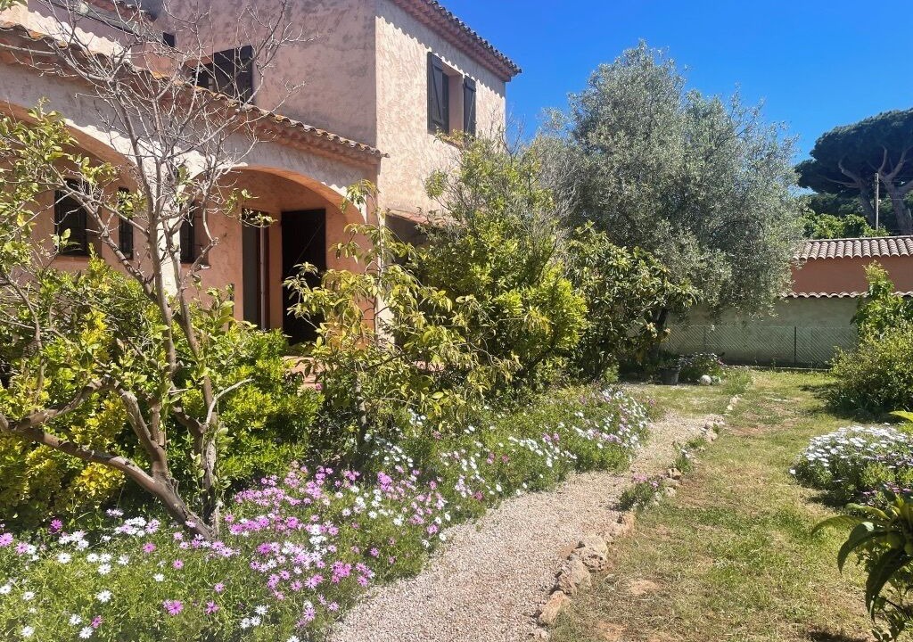 Photo of Outdoor in Hyeres