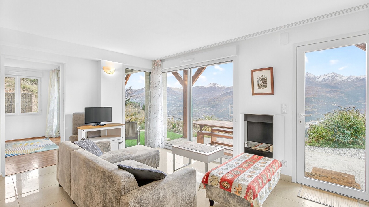 Photo of Livingroom in Puy-Sanieres