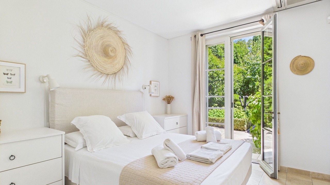 Photo of Bedroom in Maussane