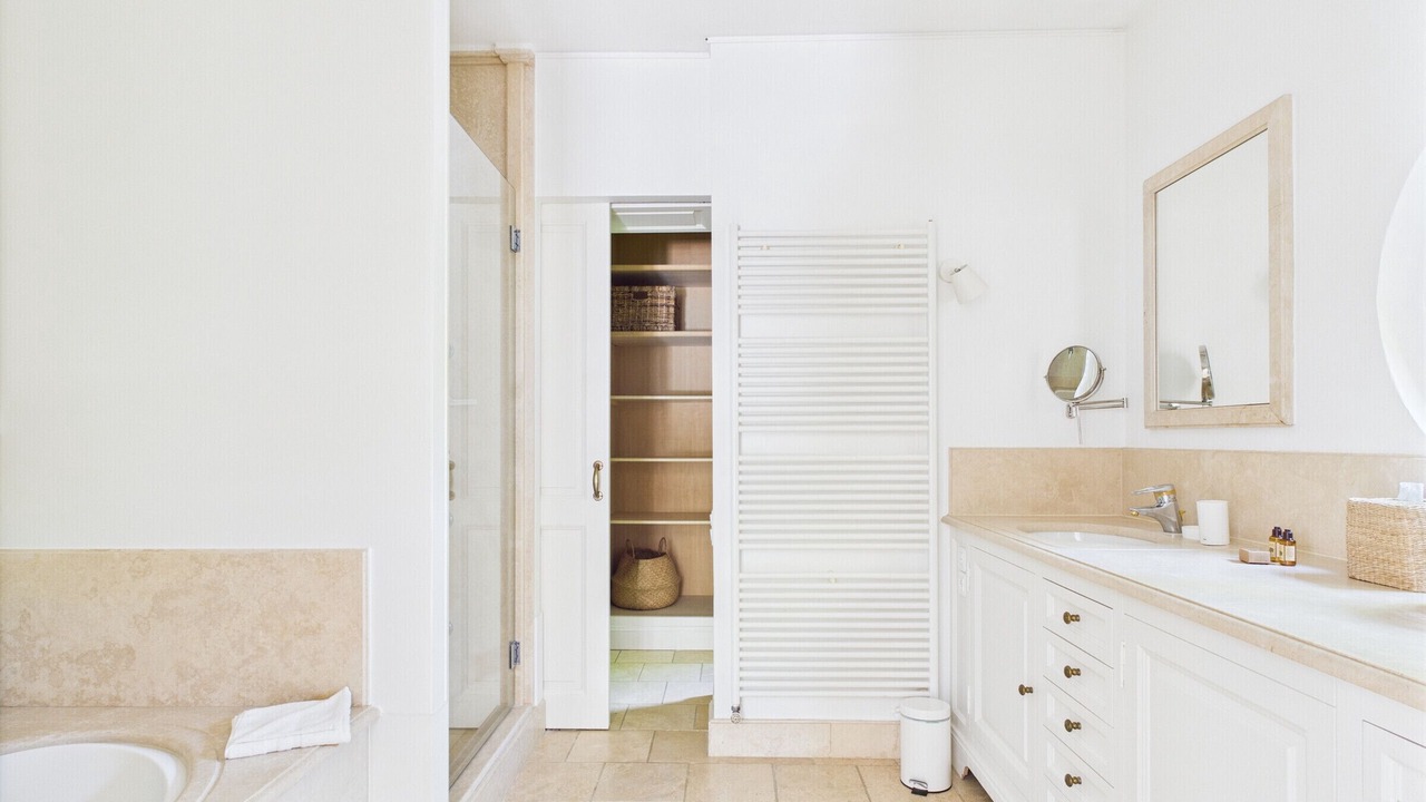 Photo of Bathroom in Maussane