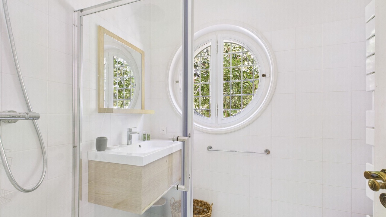 Photo of Bathroom in Maussane