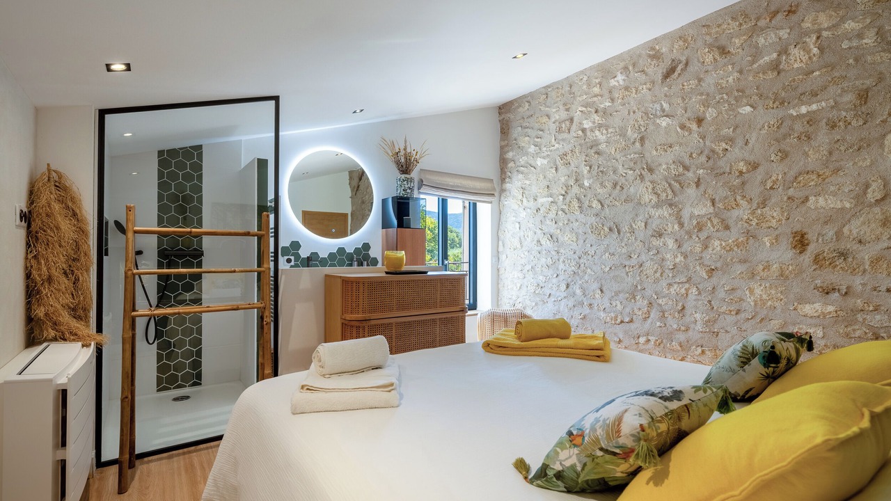 Photo of Bedroom in Cavaillon