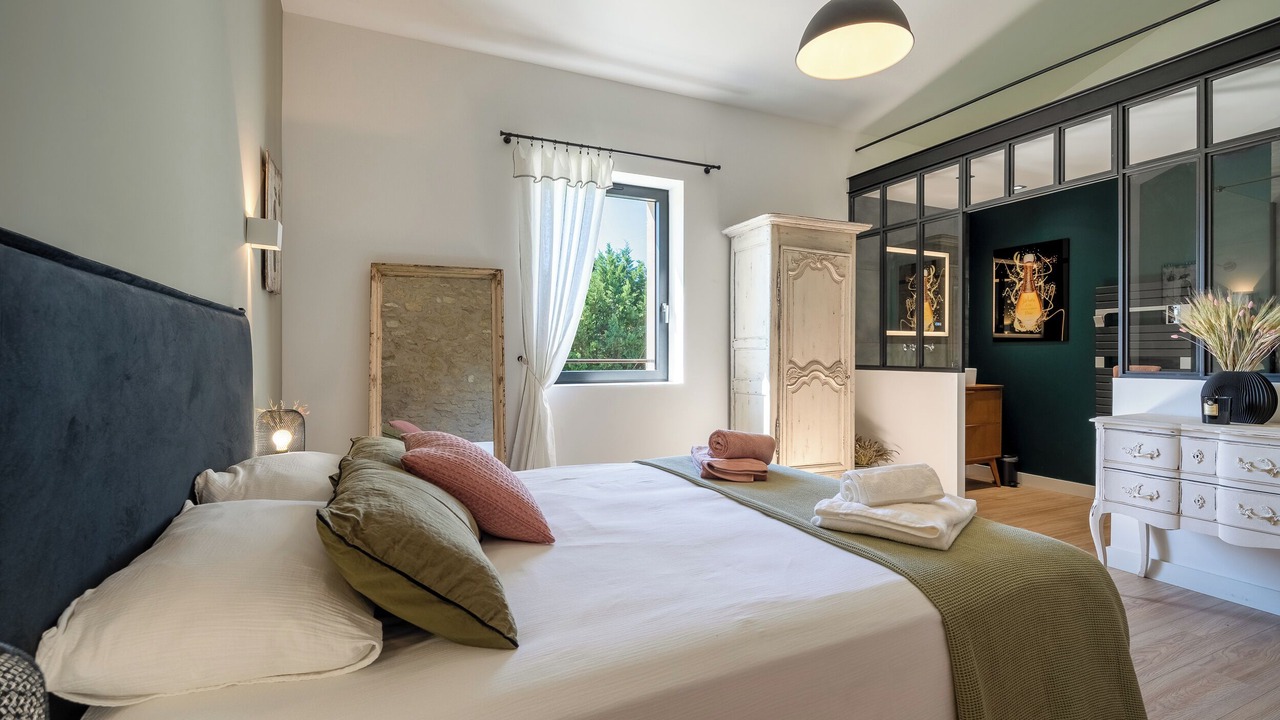 Photo of Bedroom in Cavaillon