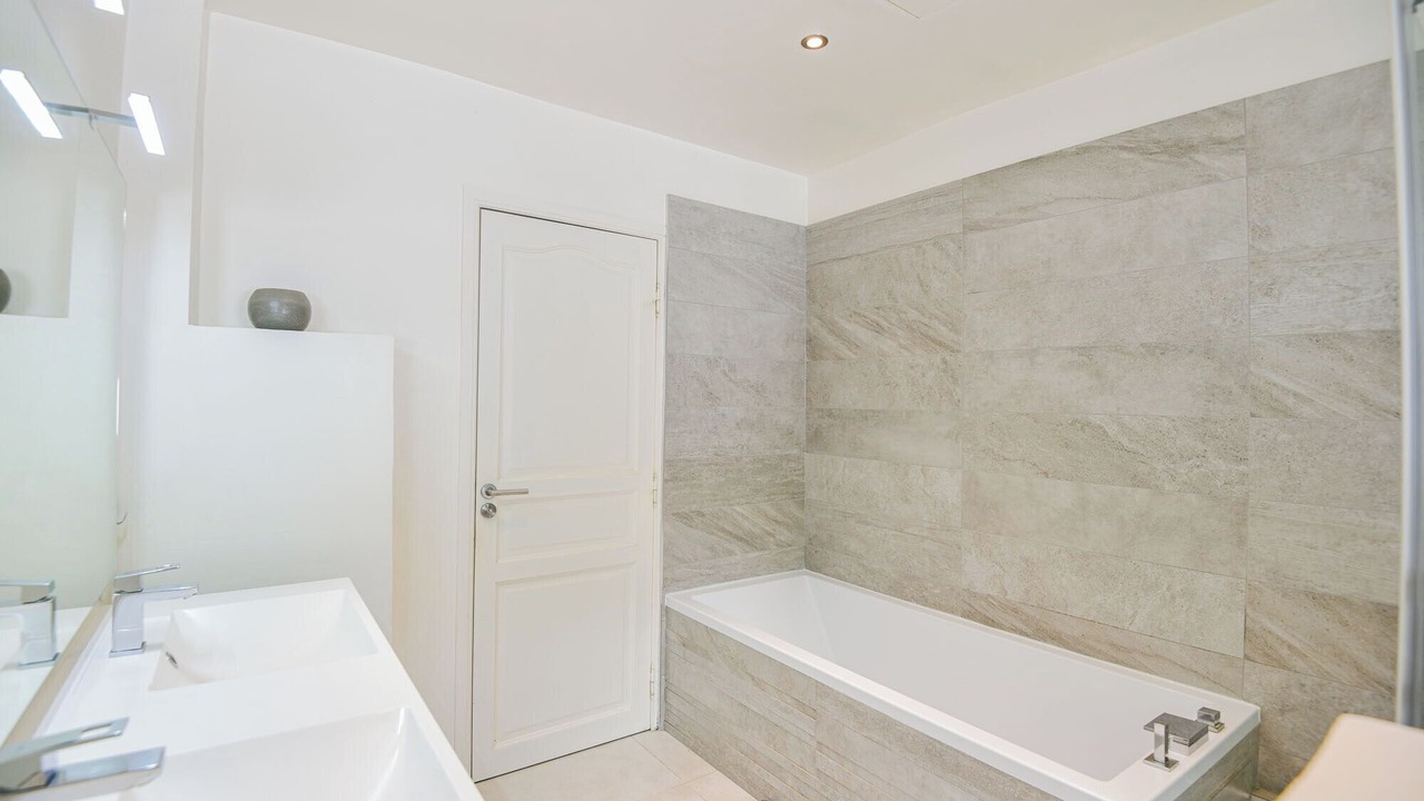 Photo of Bathroom in Les Trois Lucs
