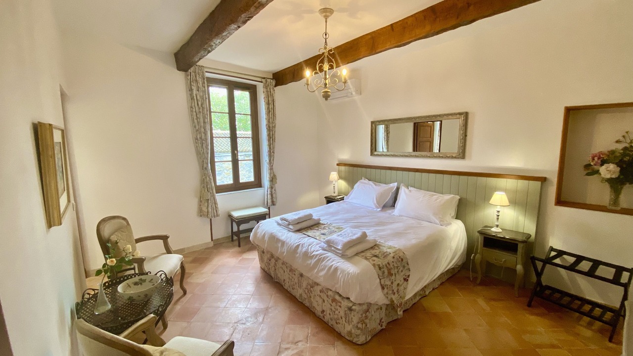 Photo of Bedroom in Le Somail