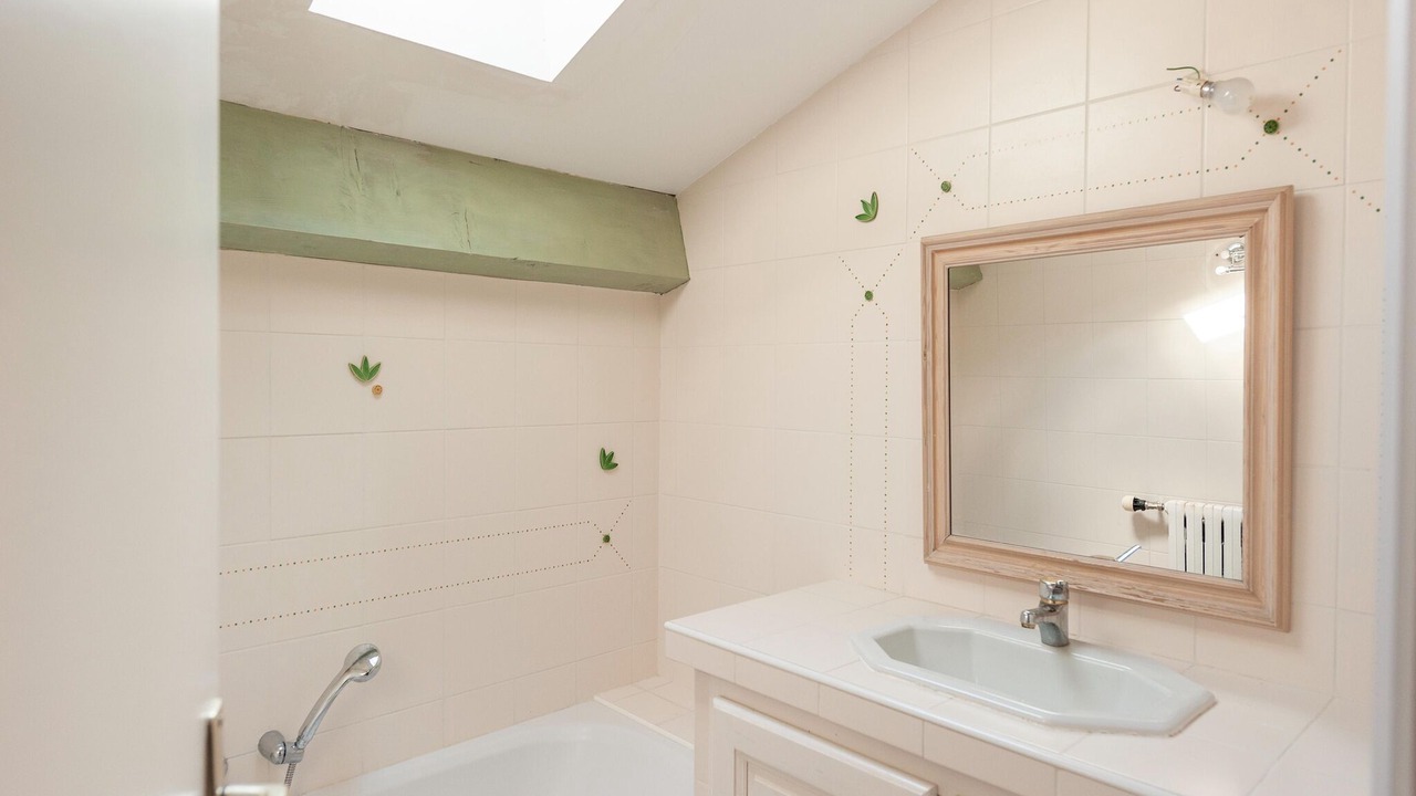 Photo of Bathroom in Les Mees