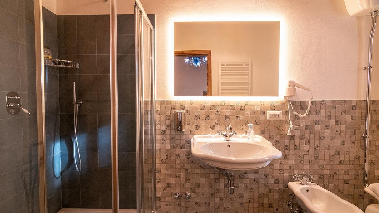 Photo of Bathroom in Parrano