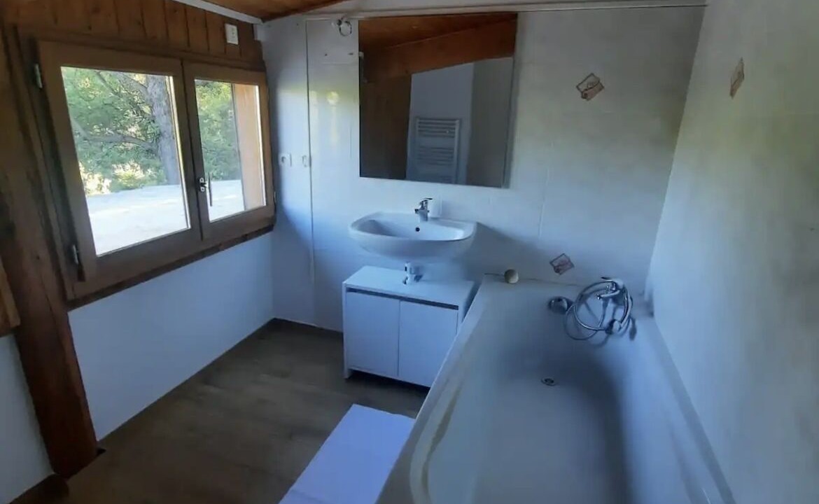 Photo of Bathroom in Champtercier