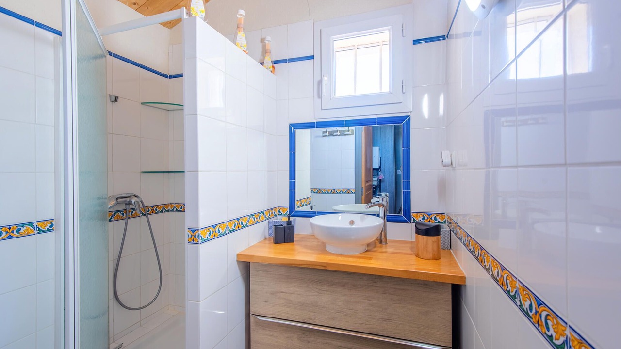Photo of Bathroom in Arles
