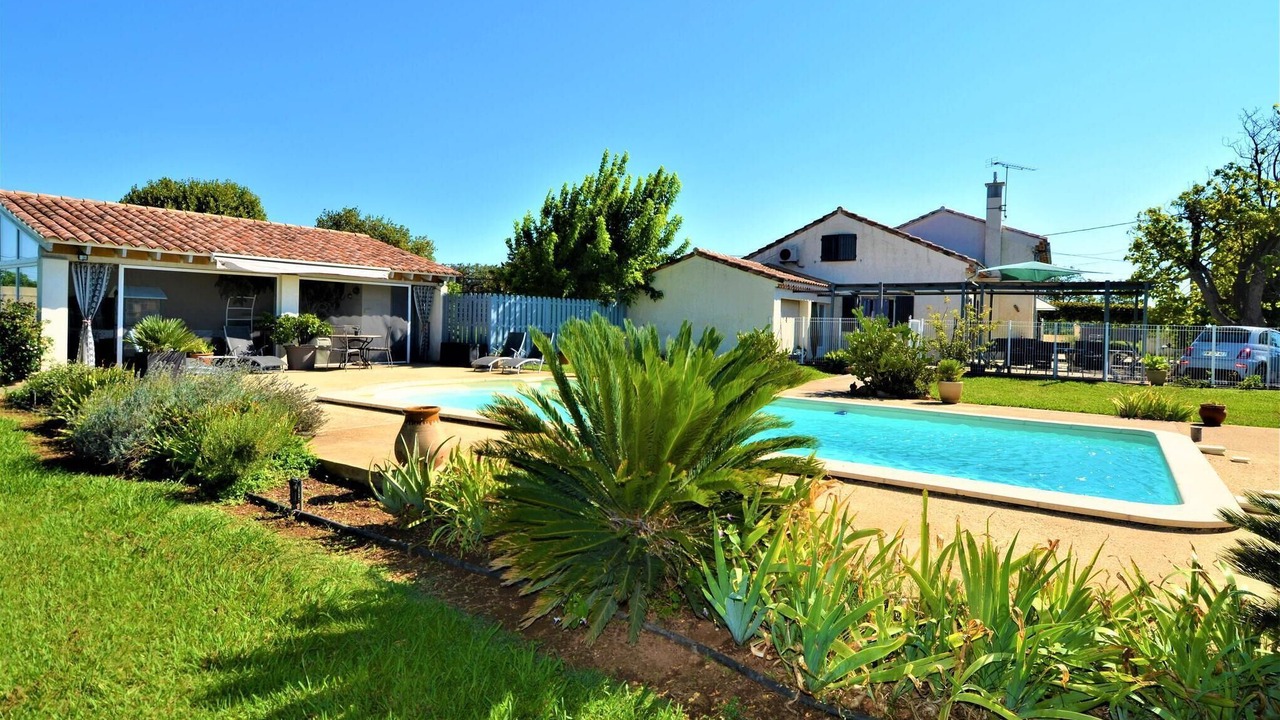 Photo of Outdoor in Arles